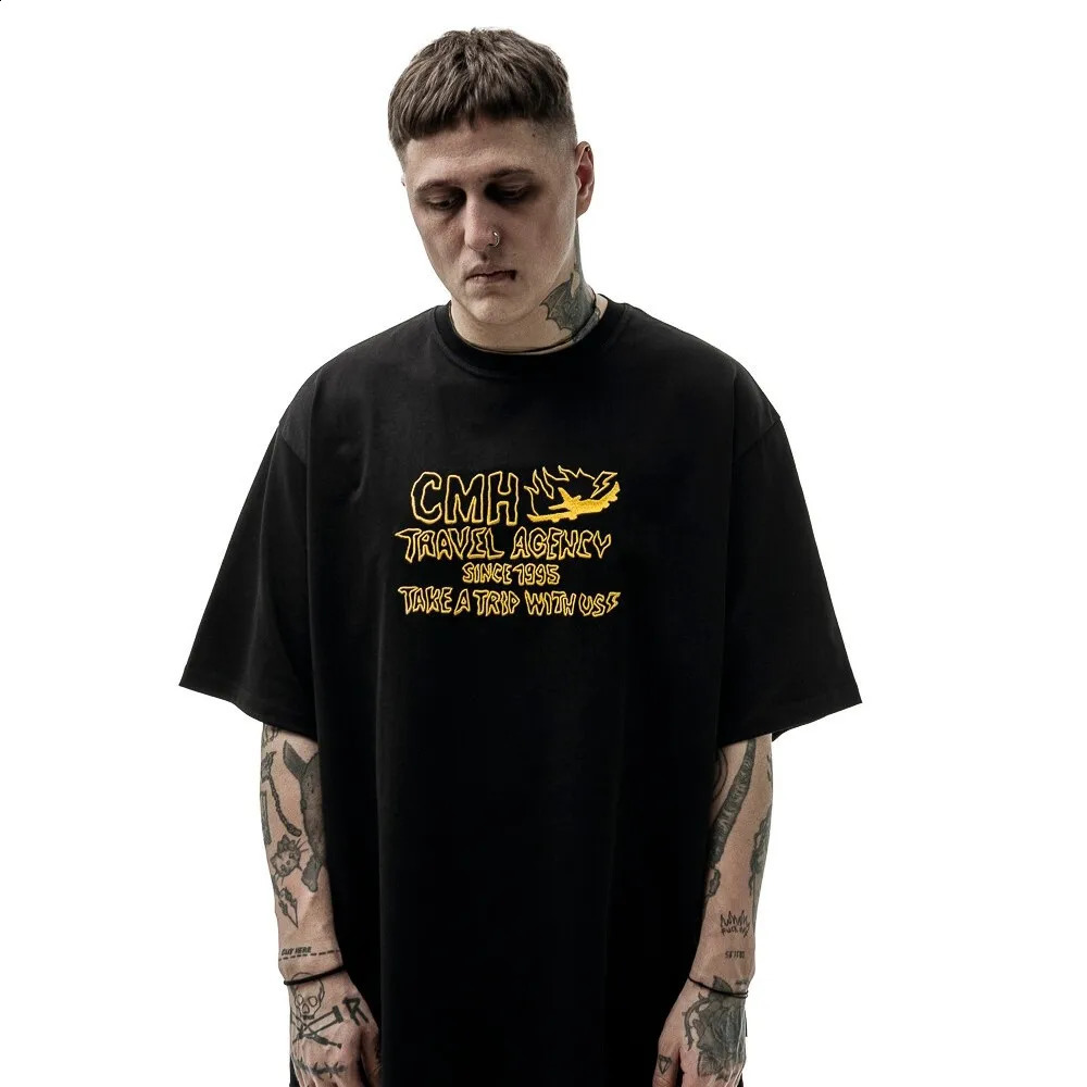 Harajuku mens Tshirt oversized summer clothing cotton hiphop aesthetic short sleeved graphic street style Gothic Y2k top 90s 240821