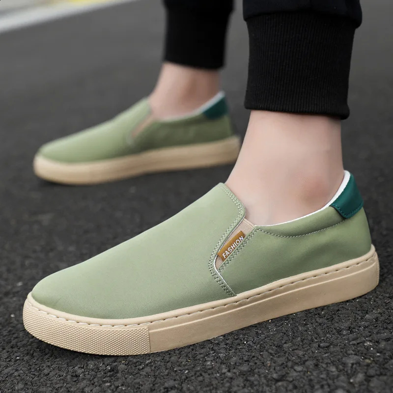 Spring mens canvas shoes ice silk mens casual shoes breathable and lazy vulcanized shoes fashionable boots Erkek 241008