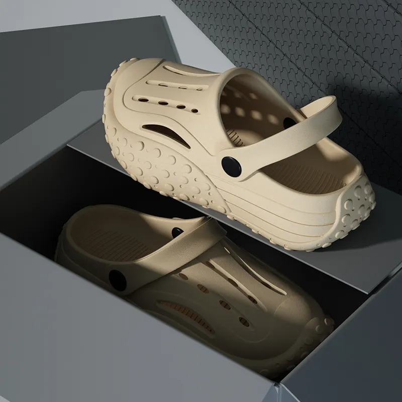 Feeling like stepping on feces EVA thick soled perforated shoes casual sports trend two wearing sandals men and women