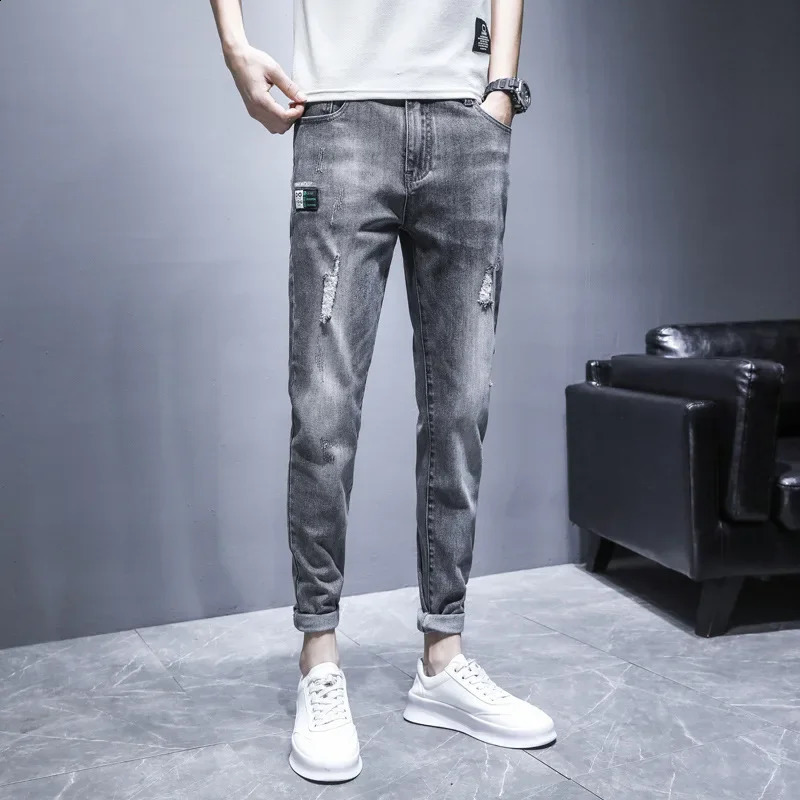 Trendy Lightweight Jeans For Men Spring Summer Arrival Slim Fit Ripped 9 Points Elastic Waist Casual Pants 240821