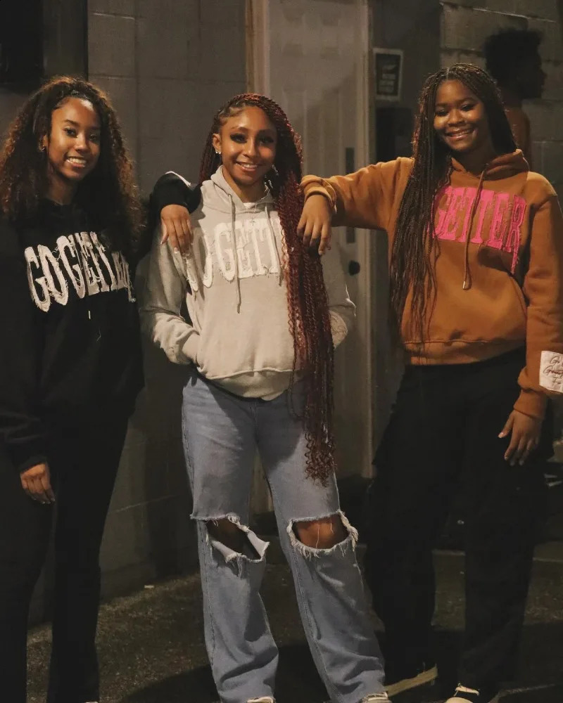 American Fashion Letter Patch Sweater Hoodies Women Y2K Harajuku Vintage Hip Hop Casual Joker Sports Hooded Sweater Couple 240809