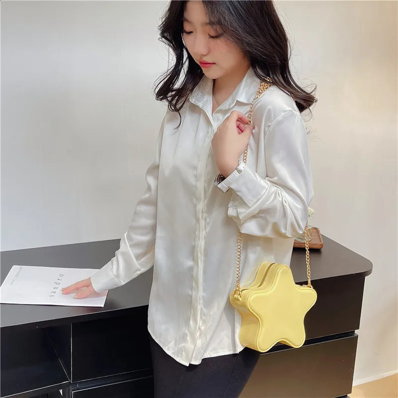 Summer cute star shaped silicone cross shaped bag suitable for women little girls candy color jelly shoulder bag fashionable chain coin bag 240820
