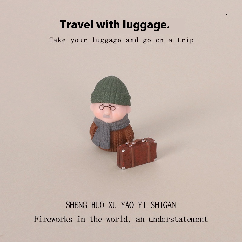 Mini creative elderly travel luggage, resin crafts, micro landscape home decorations, desktop ornaments
