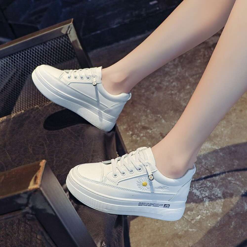 Ddmysports Trendy Little White For Women Autumn New Korean Edition Fashionable And Comfortable Student Casual Flat Bottom Lace Leather Plate Shoes OUT