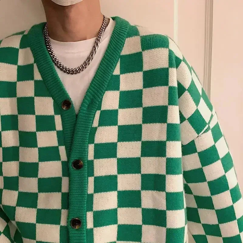 Knit Sweater Male Jacket Coat Green Mens Clothing Aesthetic Cardigan Plaid V Neck Fashion Sweat-shirt Street Baggy X 240821