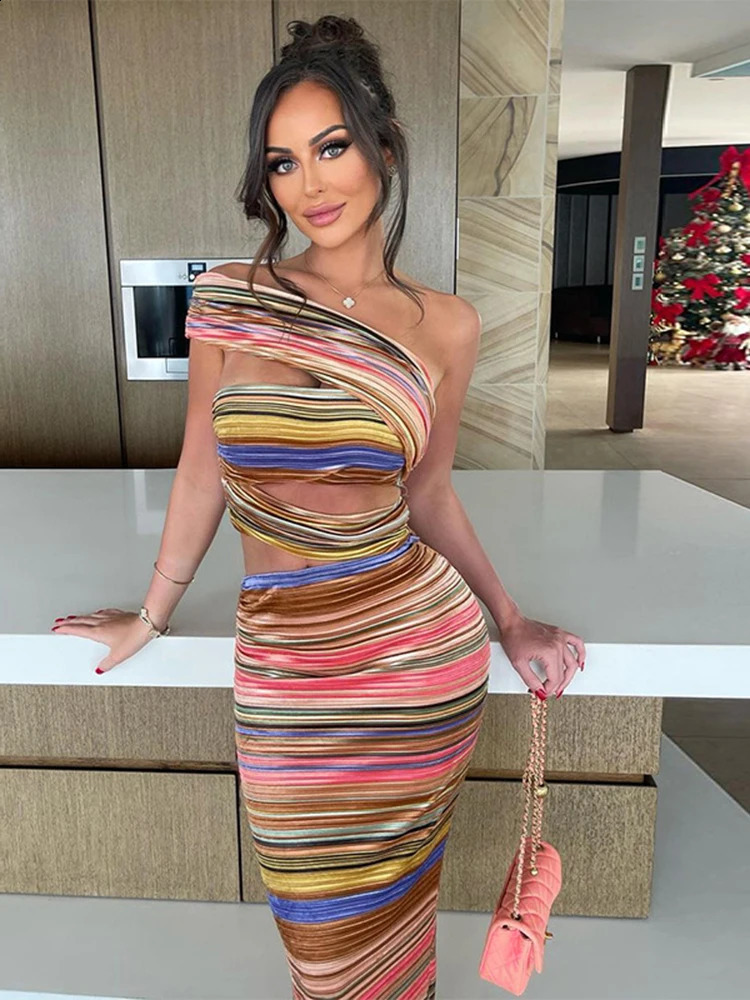 Hugcitar Stripe Y2K Clothes Sleeveless Backless Bodycon Evening Maxi Dresses Hollow Out Women Club Birthday Party Outfits 240821