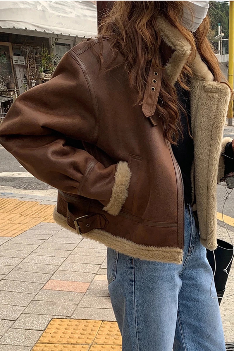 Vintage Jacket Sheepskin Coat Deerskin Brown Jacket WomenS Winter Fur Comprehensive Motorcycle Suit WomenS Loose Stre 240820