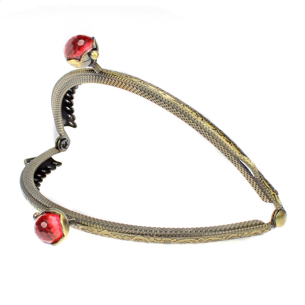 10Pcs 10.5CM Fashion Sparkling Gemstone Kiss Lock Bronze Metal Half Round Embossed Lace Wallet Stand 240821