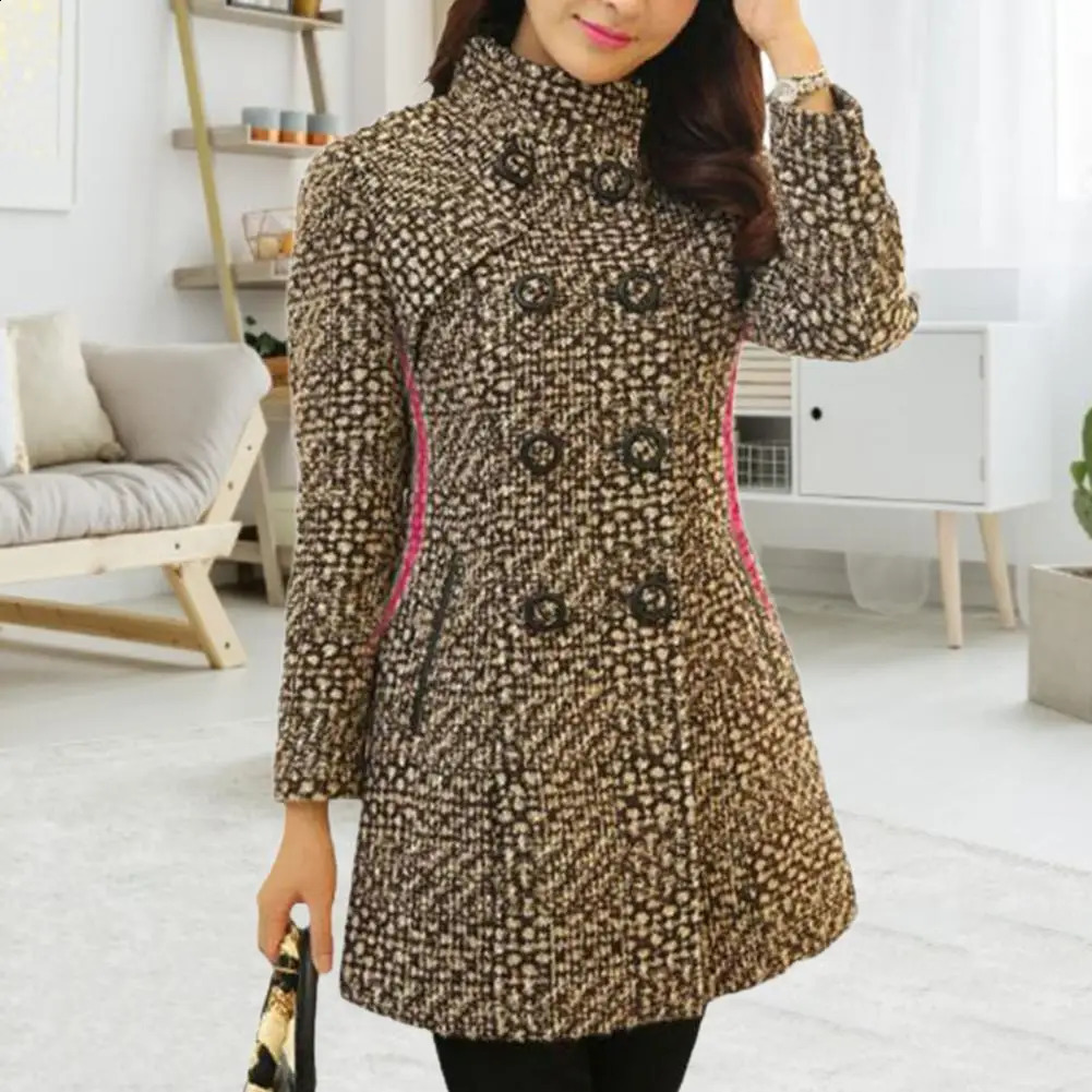 Womens Wool Blends Coat Winter Autumn Fashion Elegant Mother Turtleneck Plaid Slim Long Tweed Woolen Outerwear Female 240822