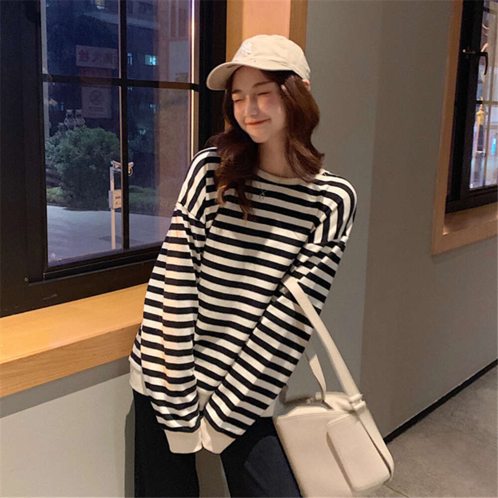 Autumn New Korean Student Striped Long Sleeve Hoodie Women's Round Neck Thin Loose and Slim BF Style Top dongdumaoyi