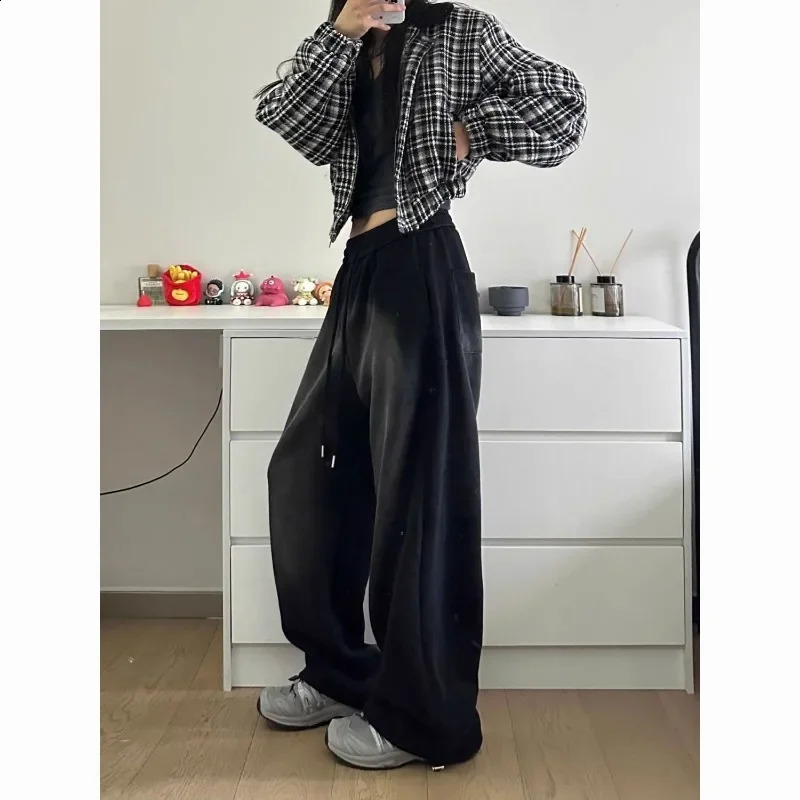 QWEEK Harajuku Oversized Sweatpants Women Baggy Y2K Grunge Korean Streetwear Baddies Jogger Pants Kpop Vintage Trousers Hip Hop 240821
