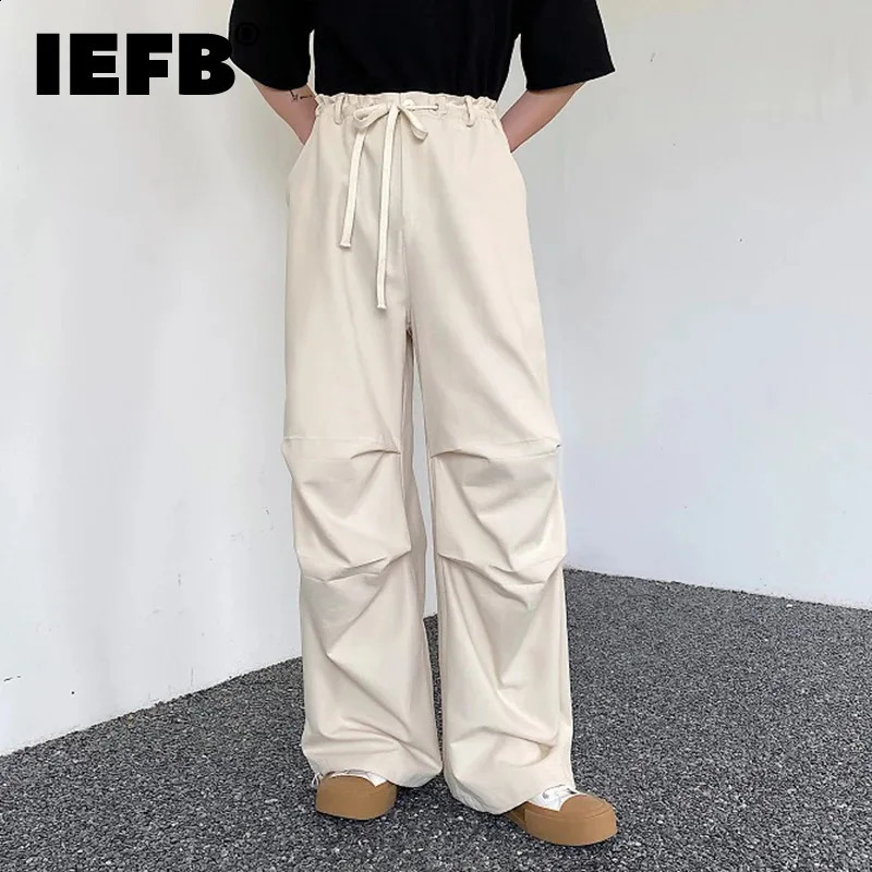 IEFB Pleated Mens Cargo Straight Pant Casual Drawstring n Solid Color Male Wide Leg Trousers Vintage Spring Chic 9C116 240822