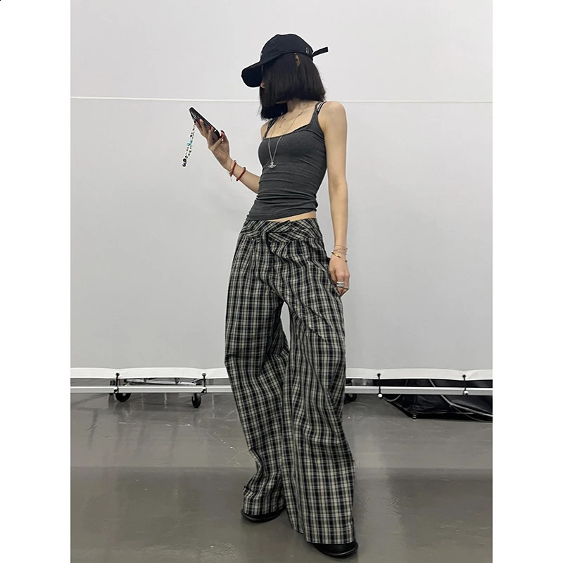 Deeptown Vintage Y2k Black Plaid Womens Casual Pants Harajuku Oversized Korean Fashion Trousers Baggy Autumn Wide Leg Slacks 240821
