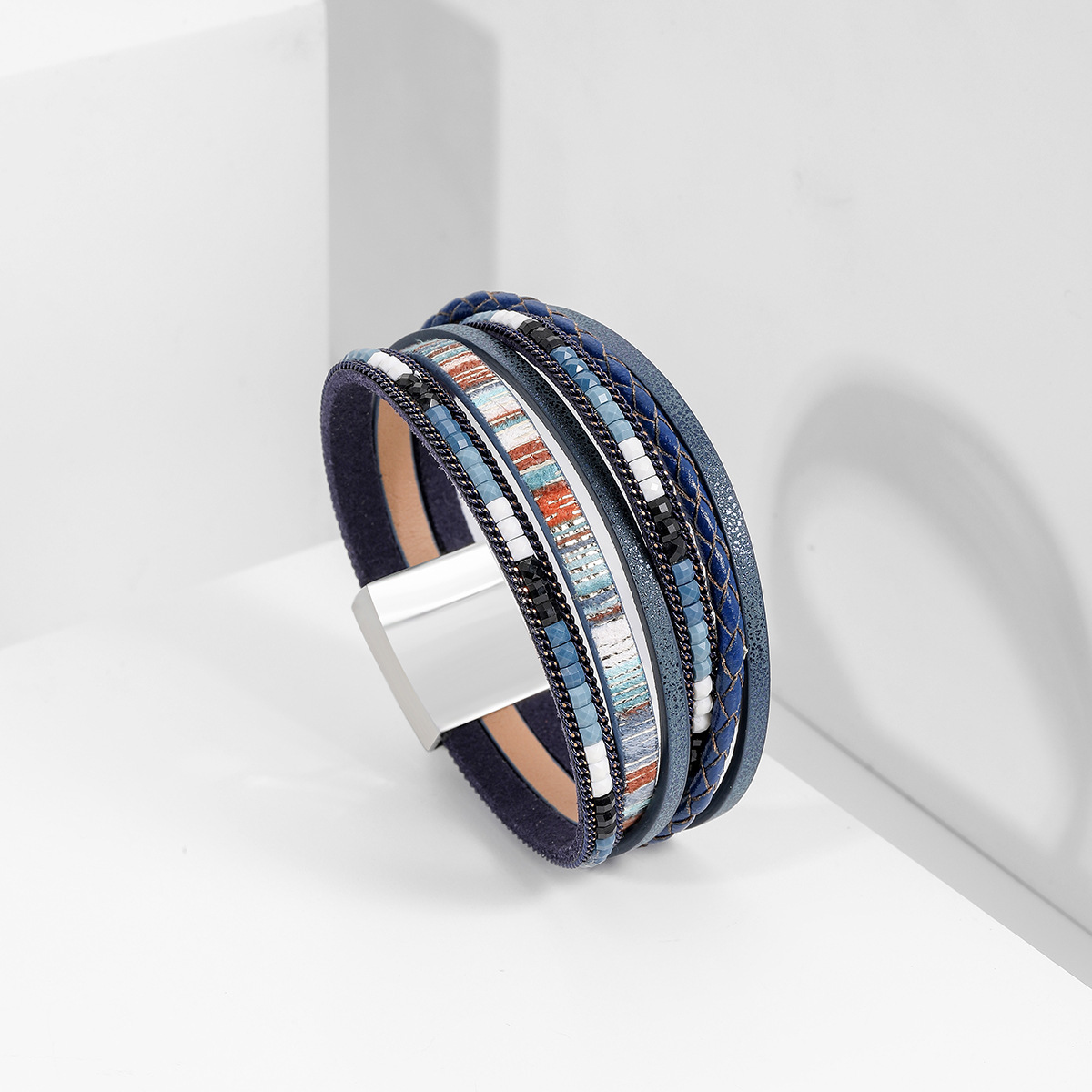 Hot selling Bohemian bracelet, hand woven leather bracelet, alloy magnetic buckle, fashionable bracelet