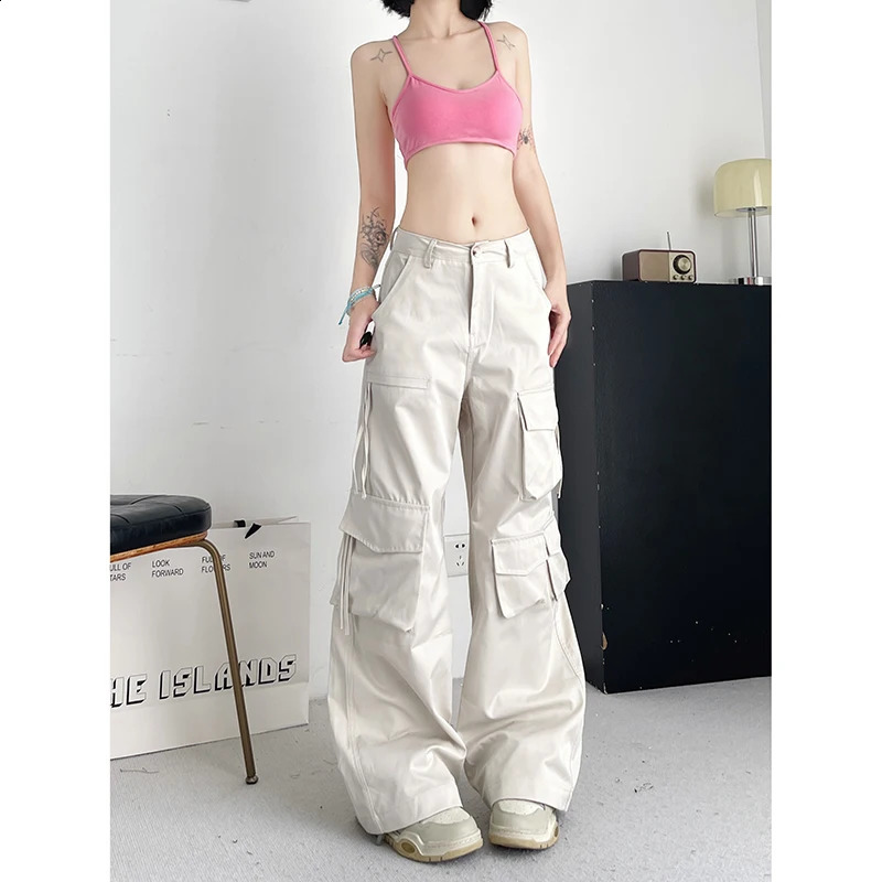 Womens Off Beige Cargo Pants Vintage Y2k Harajuku Aesthetic Streetwear Parachute Pants High Waist Wide Trousers 2000s Clothes 240821