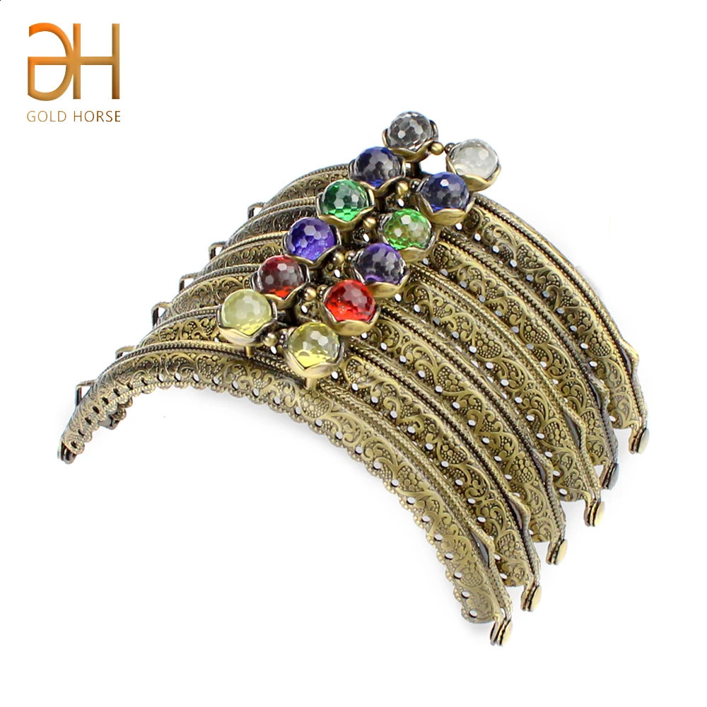 10Pcs 10.5CM Fashion Sparkling Gemstone Kiss Lock Bronze Metal Half Round Embossed Lace Wallet Stand 240821