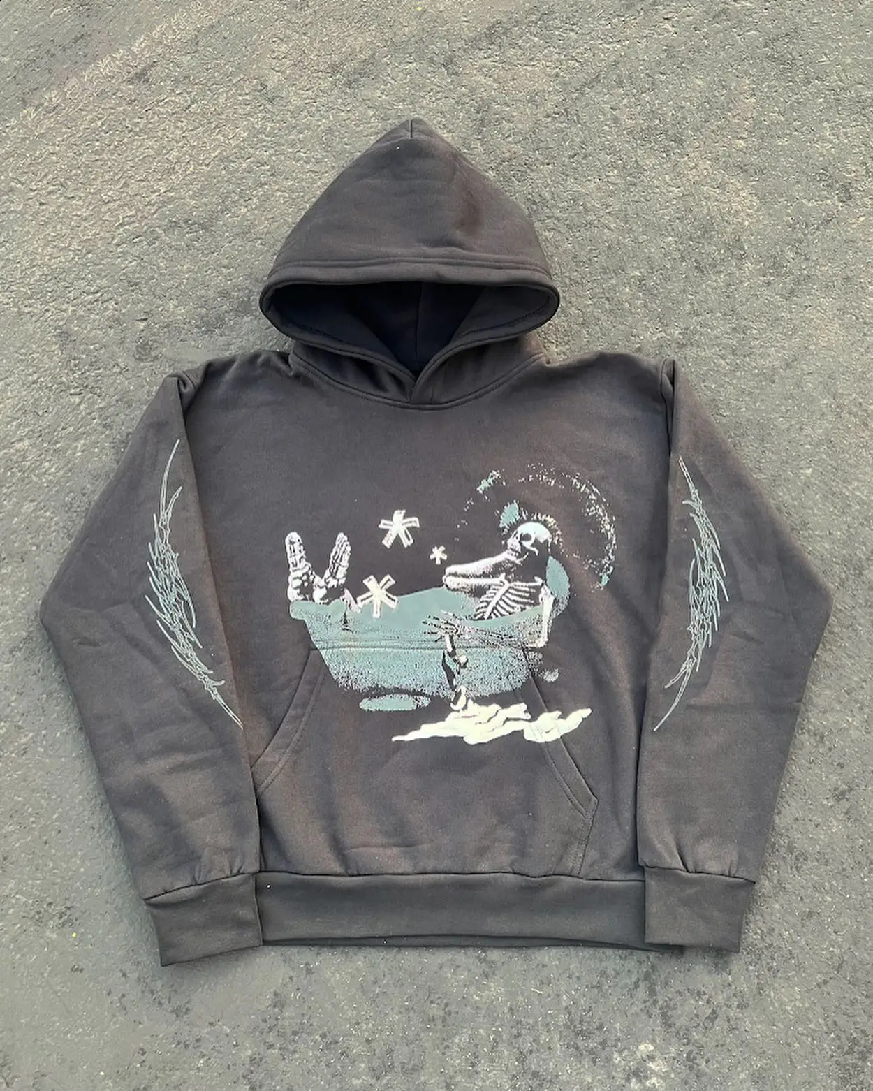Y2K Hoodie Harajuku Goth Print Vintage Gray Oversized Hooded Sweatshirt Men Women Hip Hop Fashion Casual Loose Tops Streetwear 240809