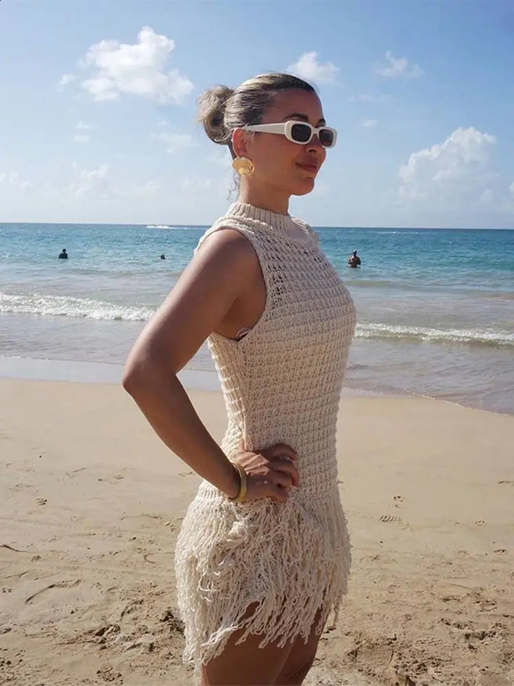 Fashion Tassels Women Knitted Mini Dress Elegant Hollow Out O-neck Sleeveless Dresses 2024 Chic Female Party Club Vestidos 240813