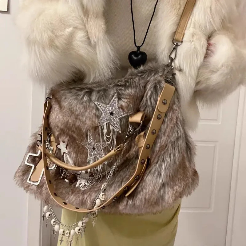 MBTI Y2k Gothic Womens Tote Bag Fluffy Harajuku Fashion Chains Patchwork Winter Shoulder Bag Vintage Large Capacity Handbag 240821