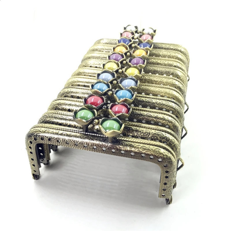 10 pieces of 8.5CM Head Square Wallet Frame Bag with Kiss Buckle Bronze Metal Coin Pattern DIY Bag Sewing Accessories 240821