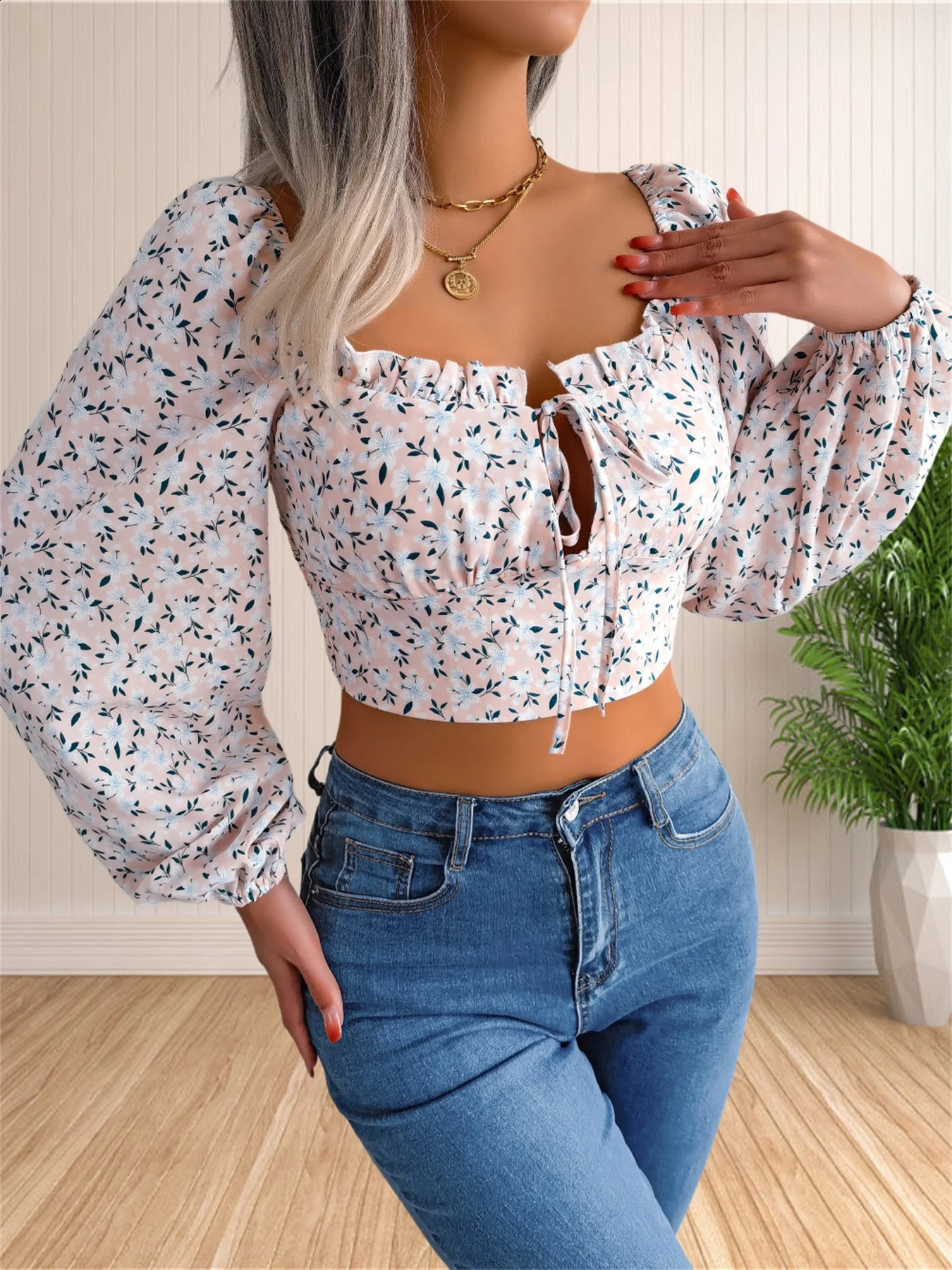 Womens long sleeved crop top square neckline front lace corset lightweight chiffon shirt floral agricultural 240822