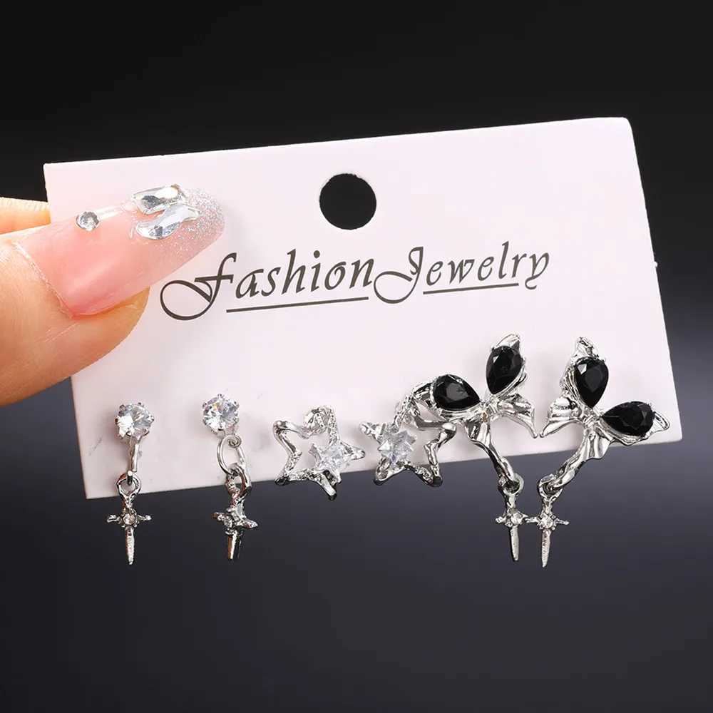 Gothic black crystal star earring set suitable for girls with retro aesthetic earrings and fashionable Y2K jewelry accessories X241106