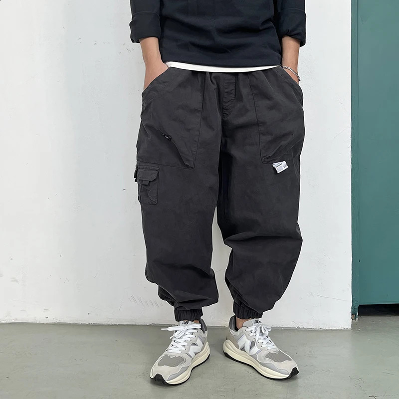 BM Japanese streetwear multi pocket casual harem pants mens clothing Harajuku jogging Korean hiphop cargo transporter 240821