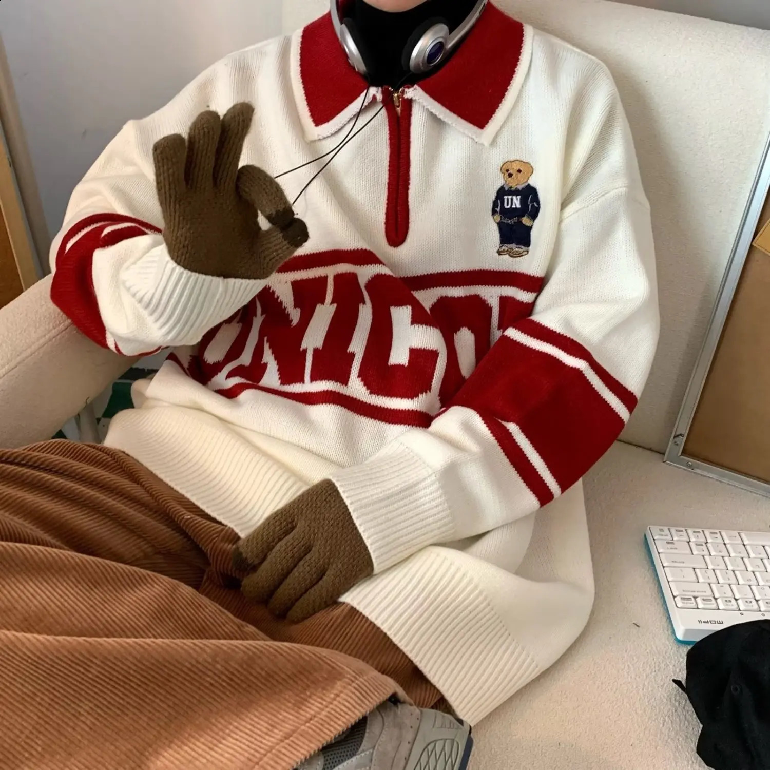 Y2k cartoon bear letter embroidered polo sweater suitable for autumn and winter loose retro half zipper knitted fabric 240821