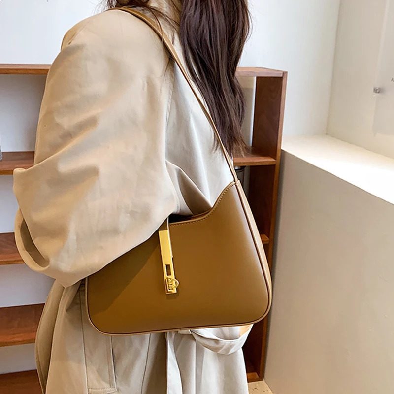Top Quality y Purses and Handbags er Leather Shoulder Crossbody Bags for Women Dual Straps Underarm Sac A Main 240822