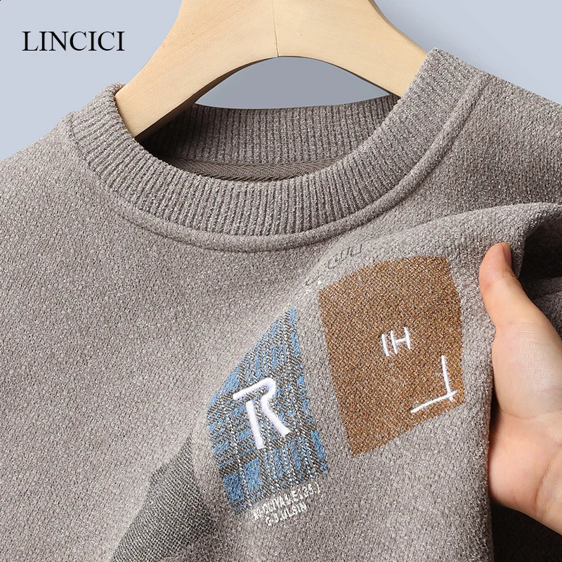 Autumn/Winter Mens Sweater with Thick Velvet for Warmth Round Neck Letter Embroidered Knitted Inner Undercover 240821
