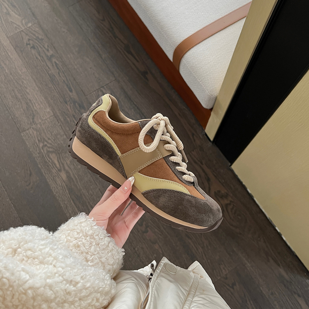 Ddmyoutdoor Cowhide Edition Versatile Inner And Outer Leather Casual Training Women S Color Blocked Anti Slip Sports New Forrest Gump Shoes OUTDOOR