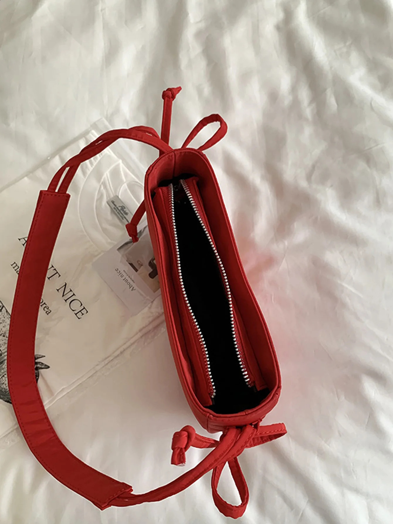 Nylon underarm bag for womens 2024 trendy saddle niche personality highend feeling handheld red 240821