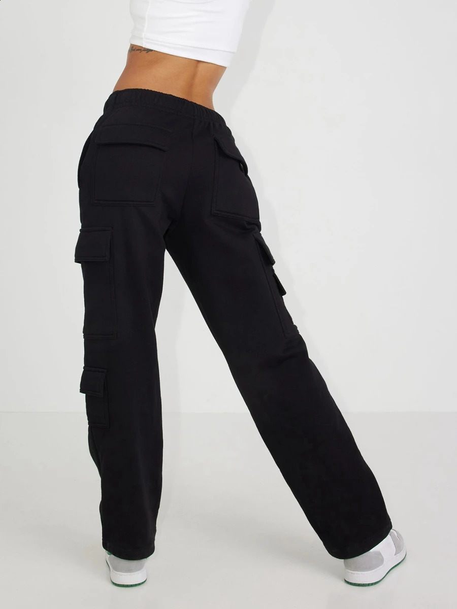 Mxiqqpltky Casual Baggy Cargo Sweatpants for Women Elastic Low Waisted Straight Leg Athletic Joggers Y2K Pants with Pockets 240821
