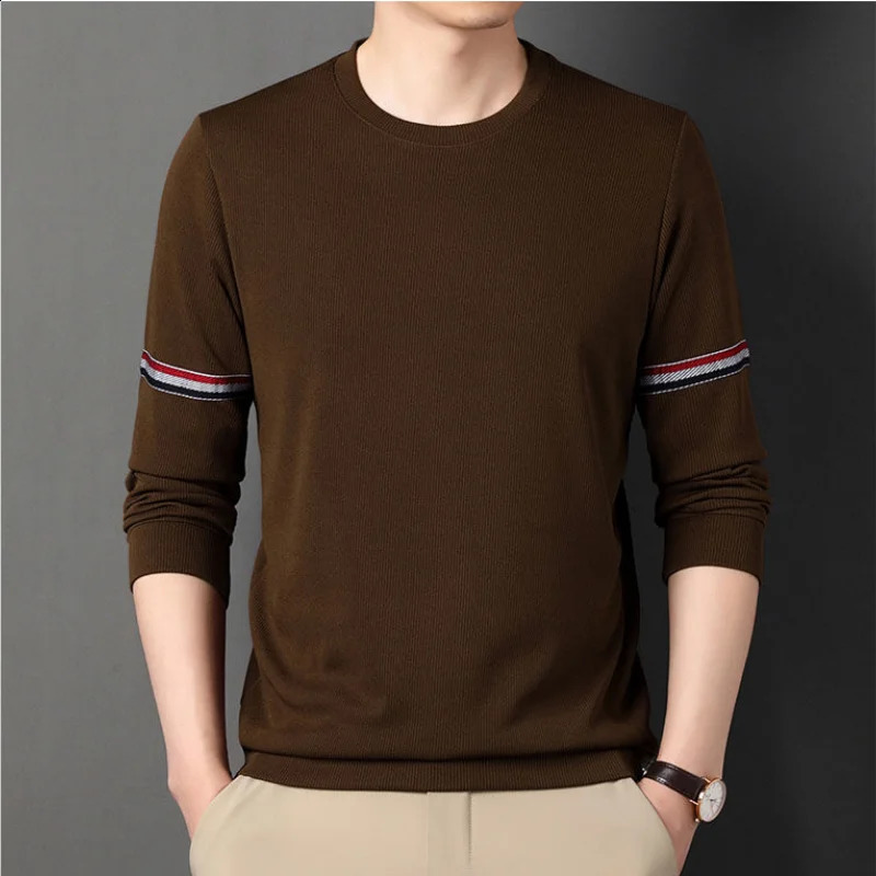 Autumn and winter mens simple long sleeved sweater with Korean stripes business leisure basic knitted bottom zipper top 240821