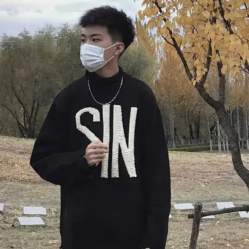 Mens black knitted sweater mens zipper torn letters with holes S cotton ner ious thick winter fashion A 240821