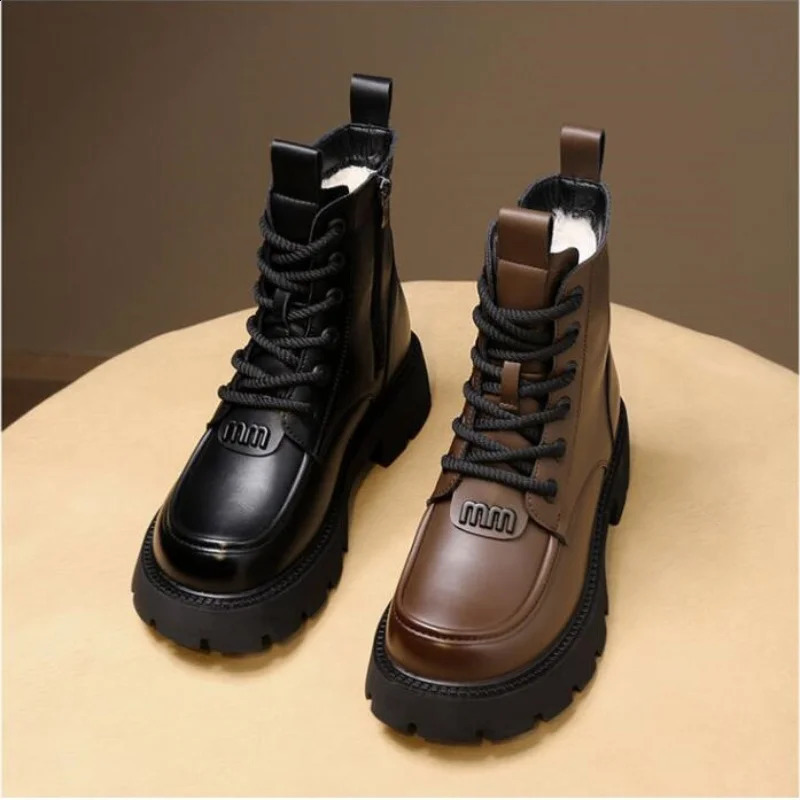 Fur integrated Snow Boots Wool Womens Boots Winter Velvet anti Cold Womens Shoes Warm Cotton Shoes Lamb Wool Cotton Boots 240820