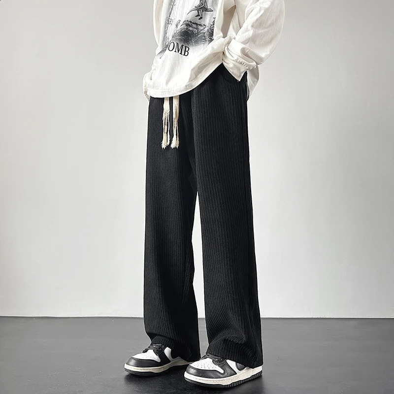 Winter Thickened Pants Men Warm Oversized Wide Leg Pants Men Streetwear Loose Straight Pants Mens Black Beige Thick Trousers 240821