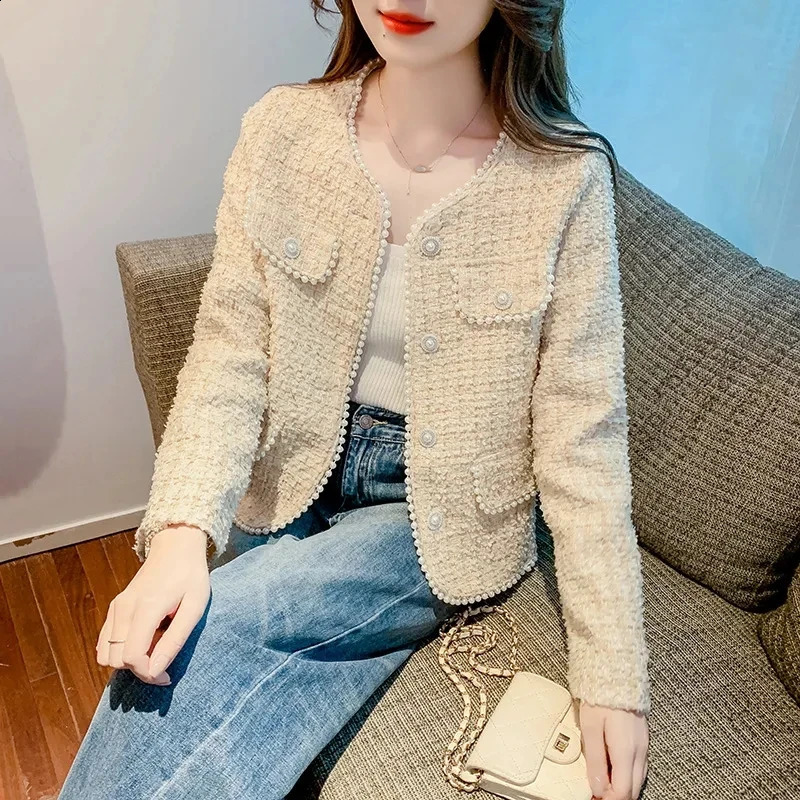 Spring Autumn Womens Woolen Coat Pink Small Fragrant Wind Coat Nailed Bead Short Jacket Tweed Coat Ladies Tops Female Outerwear 240822