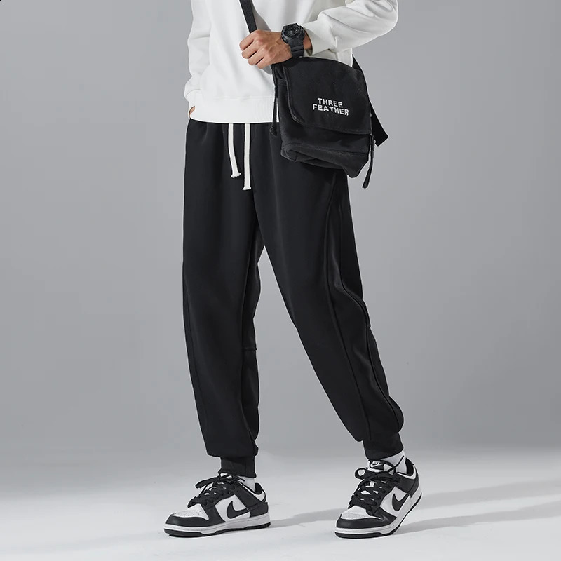Korean Spring Autumn Mens Solid Elastic Waist Drawstring Pockets High Street Fashion Casual Loose Foot Binding Sweatpants 240822