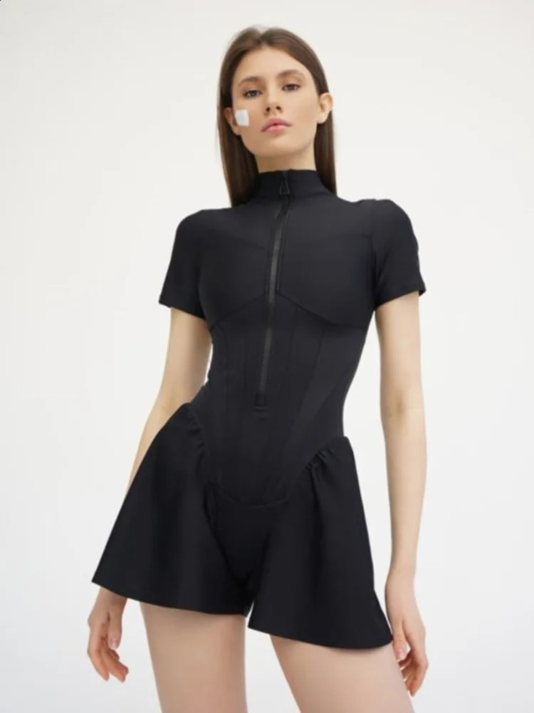 Mozision Autumn Sexy Bodycon Playsuit Women Jumpsuit O Neck Short Sleeve Zipper Bodysuit Female Elegant Slim Playsuits Rompers 240822