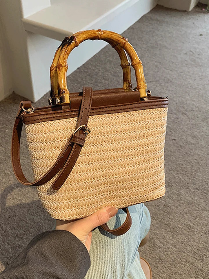 2024 Summer Bamboo Joint Handbag Unique Weaving Crossbody Bag Retro and High end Leisure Grass Woven for Women 240821