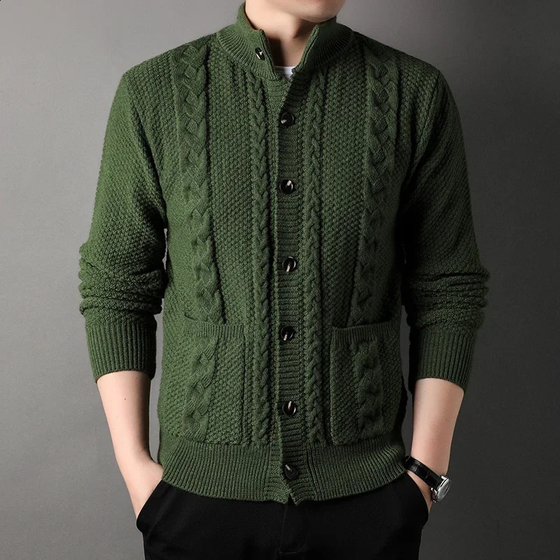 Mens Diamond Plaid Thick Wool Warm Fashion Long Sleeved Casual Cardigan Knitted Sweater Men 240821