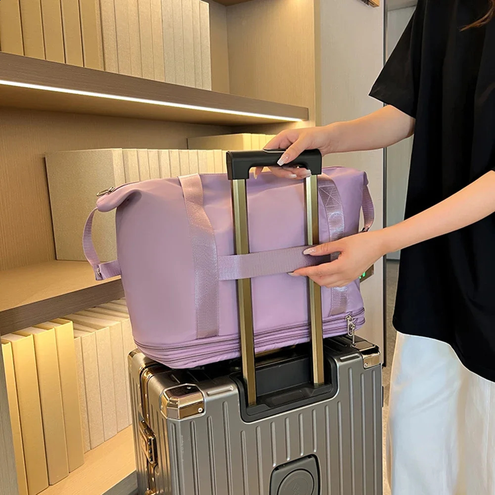 Travel trolley with wheels portable and foldable travel storage bag stylish and large capacity clothing bag 240821
