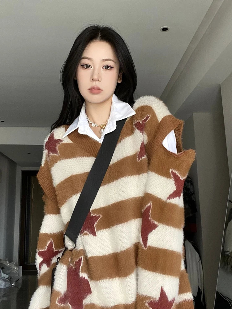 Gothic retro Y2K black and white punk striped star outdoor casual oversized loose womens knitted patchwork sweater 240821