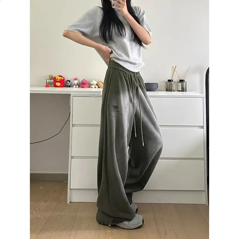 QWEEK Harajuku Oversized Sweatpants Women Baggy Y2K Grunge Korean Streetwear Baddies Jogger Pants Kpop Vintage Trousers Hip Hop 240821