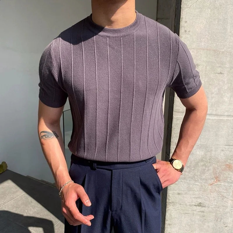2024 Mens Top Summer Vertical Striped Short-sleeved Knitted Polo Shirt Mens Casual Mens Short-sleeved T-shirt 240821