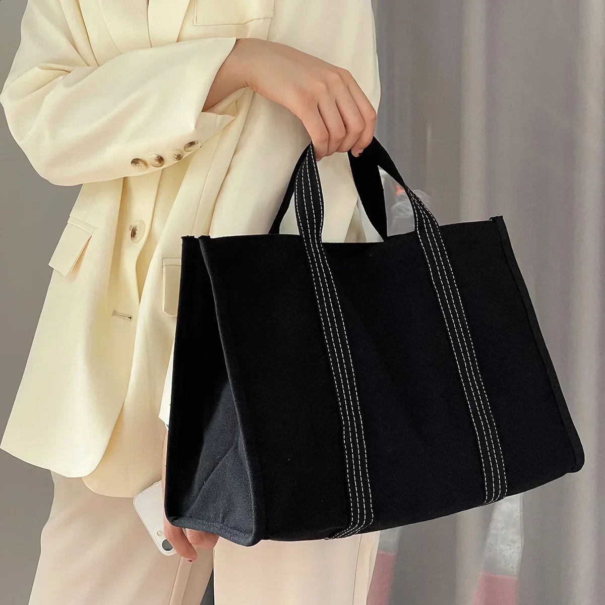 Fashion trend versatile simple stripe large capacity canvas comfortable tote factory direct sales bags for women 240821