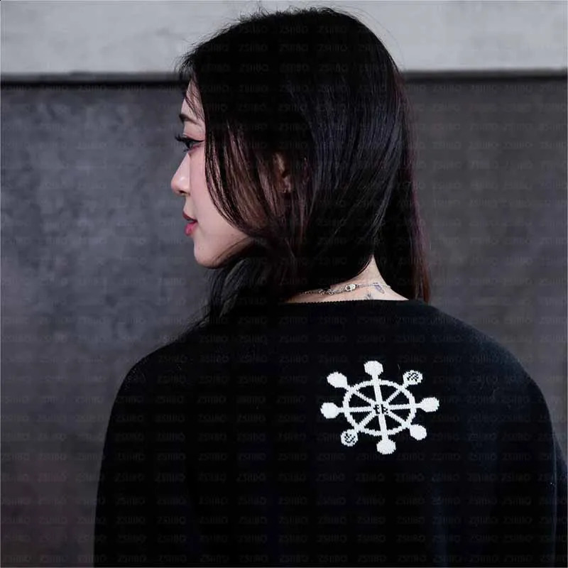 Street clothing sweater Y2K Harajuku dark cartoon hiphop graphic oversized mens Gothic jumping pulley 240821