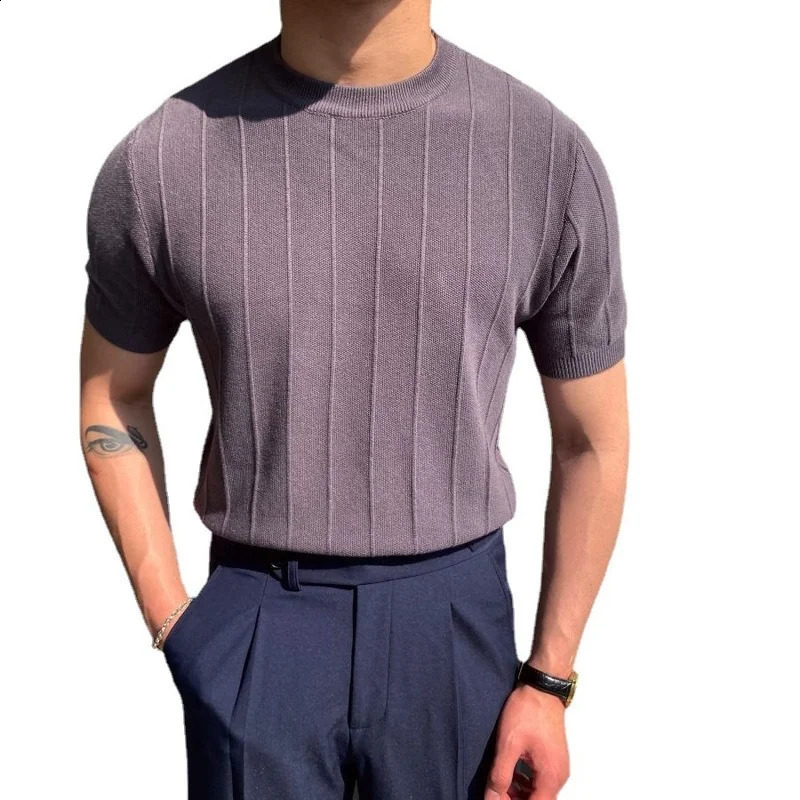 2024 Mens Top Summer Vertical Striped Short-sleeved Knitted Polo Shirt Mens Casual Mens Short-sleeved T-shirt 240821