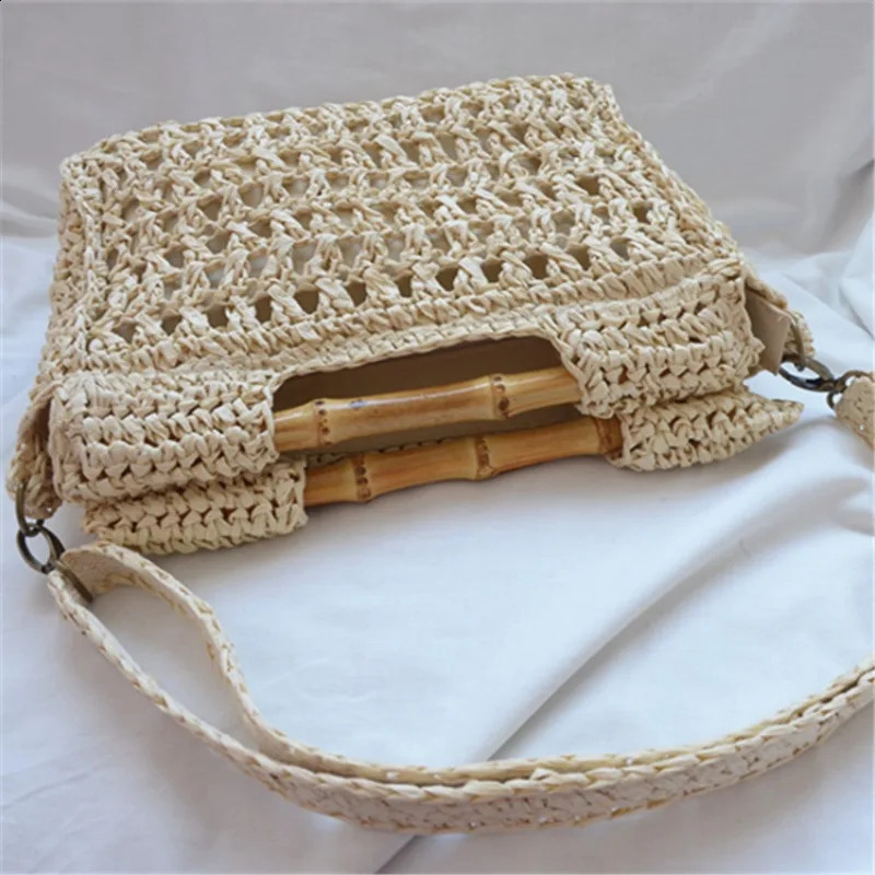 Vintage Bamboo Handle Straw Handbags Casual Paper Woven Women Shoulder Crossbody Bags Handmade Summer Beach Bag Small Tote Purse 240821